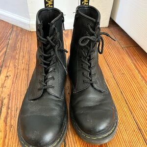 Doc Martens 1460 Youth Black Leather Boots — Size 5 (Fits women’s size 4.5)